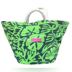 Vineyard Vines Large Beach Tote. Rope handles. Green and Blue